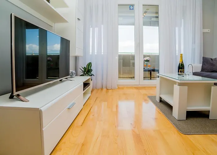 Apartment Big Look *