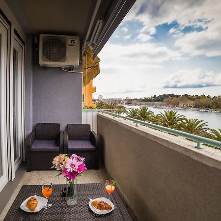 Big Look * Задар